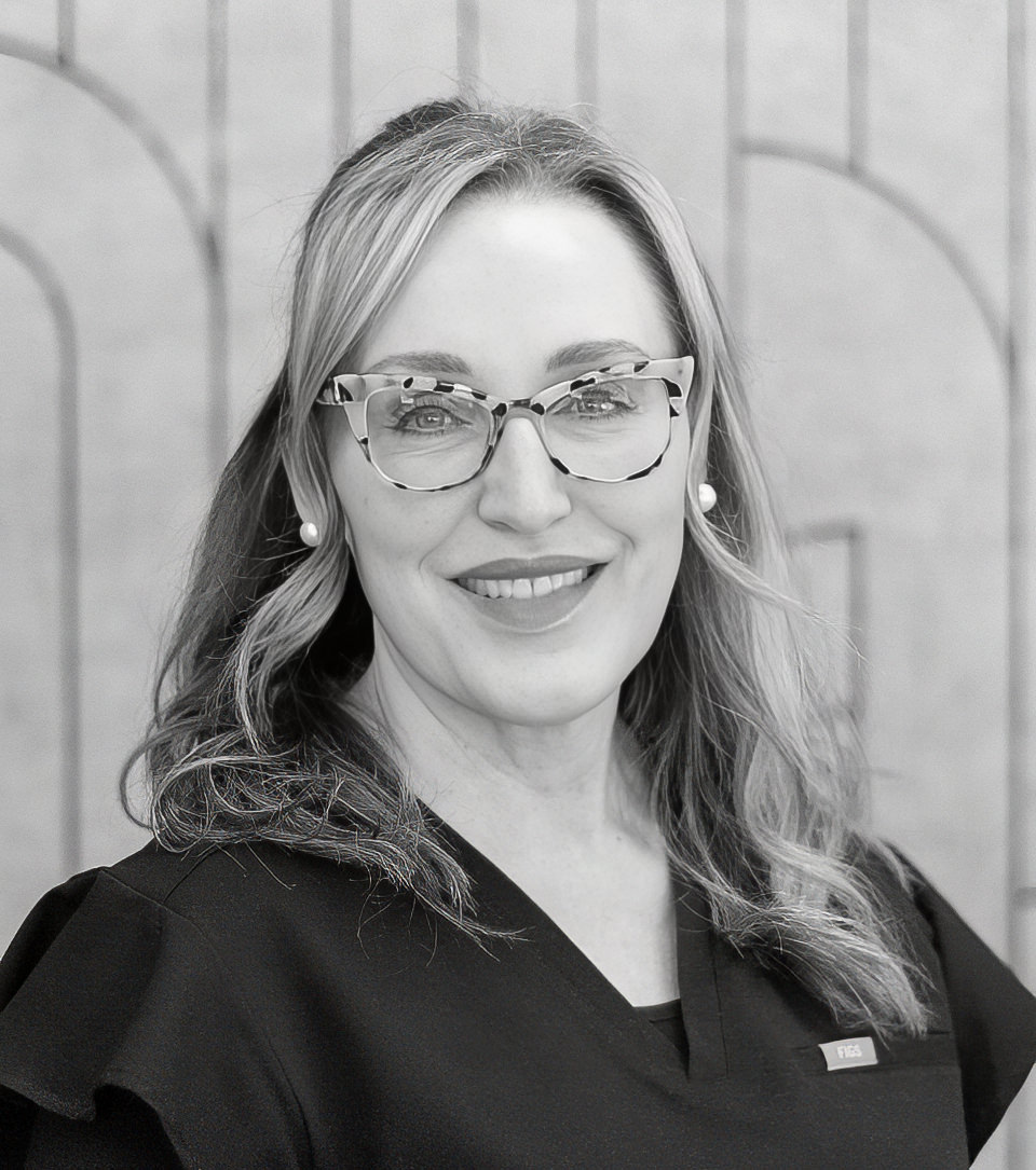 Saasha: Clinical Aesthetician